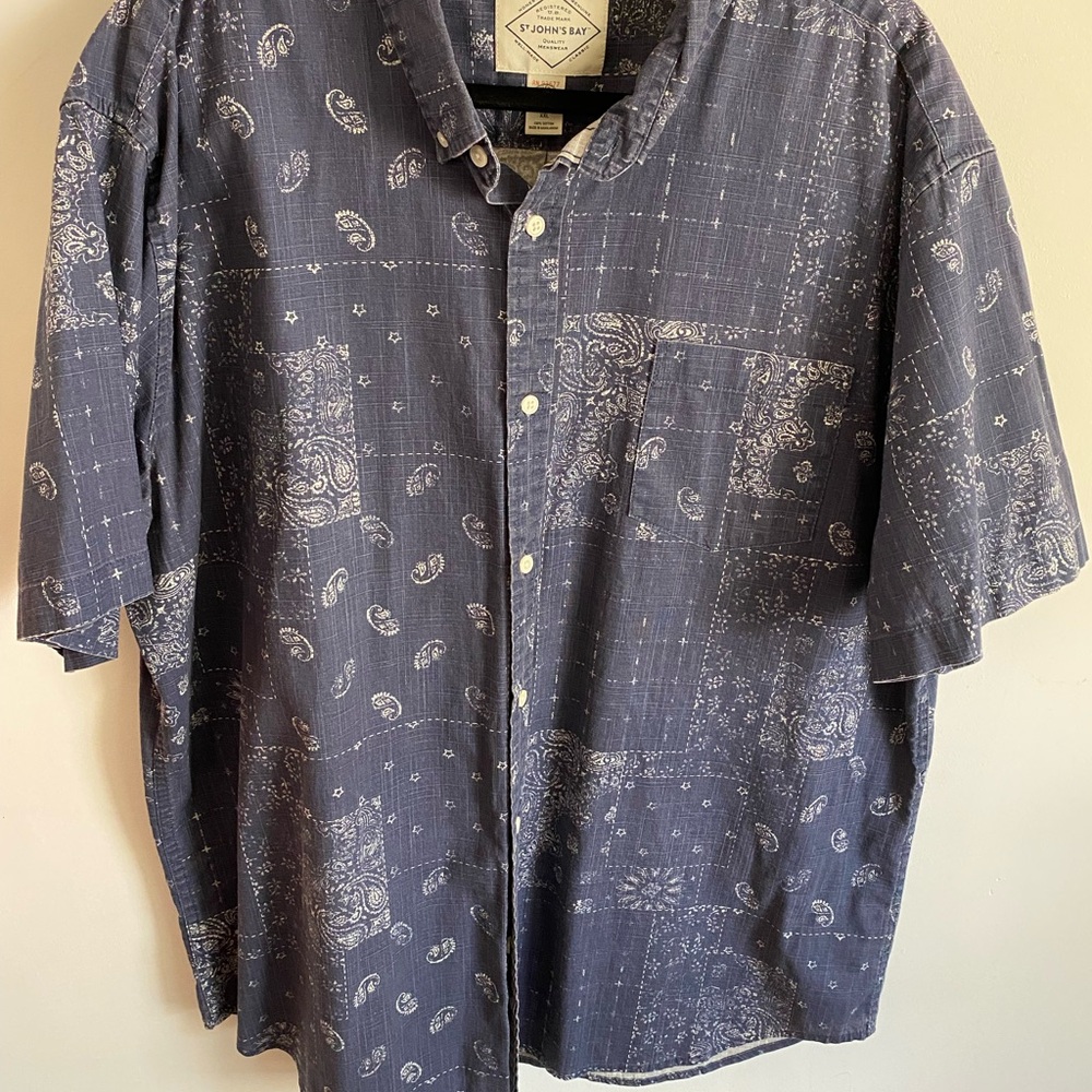 St.‎ John's Bay Men's Classic Fit Blue Bandana Paisley Print Button Down Shirt